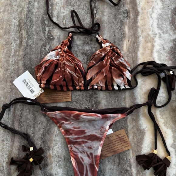 NWT-Charmosa Brazilian Bikini, 2 Piece, Browns Tie Dye Reversable - Picture 2 of 5